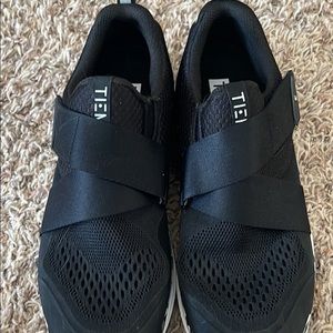 TIEM CYCLE SHOES WITH CLASP